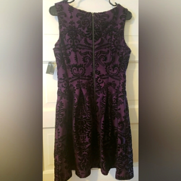 Gabby Skye Dress Purple/Black Velvet Size 12P NWT - Picture 3 of 6